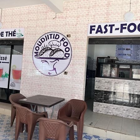 Appartement Spacieux Chez Keur Matou - F2 Dakar Kültér fotó