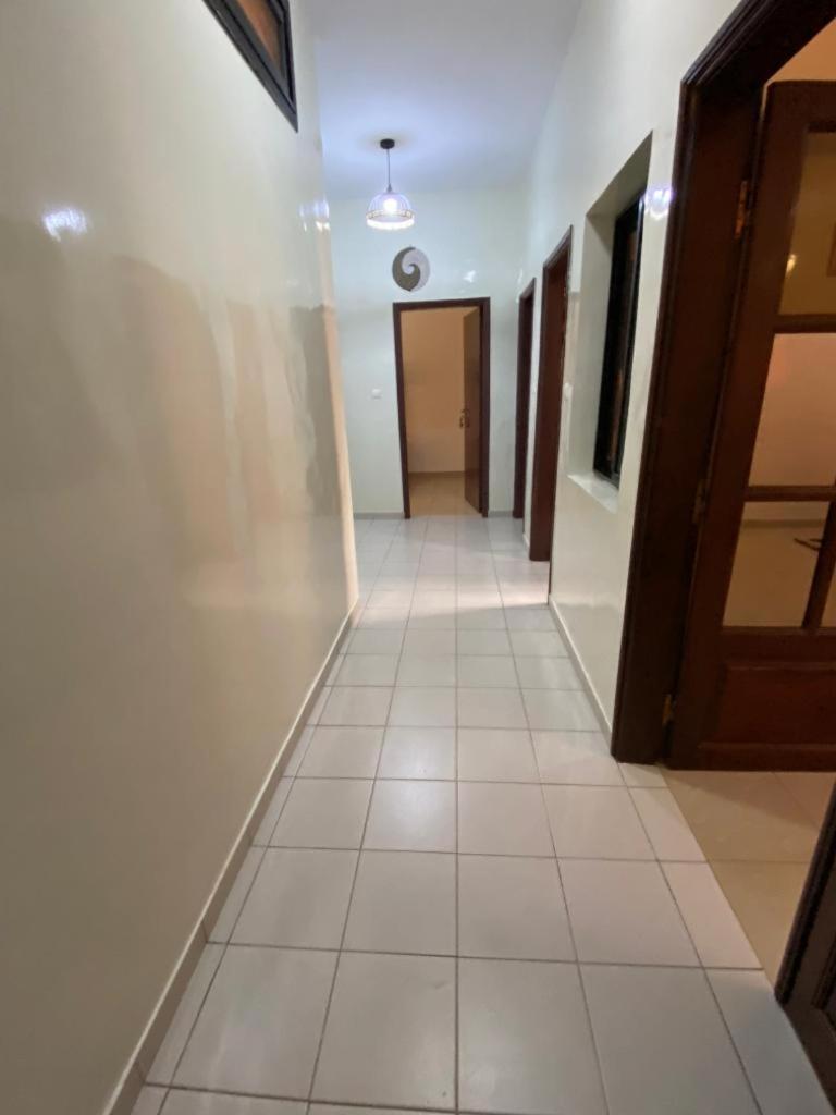 Appartement Spacieux Chez Keur Matou - F2 Dakar Kültér fotó