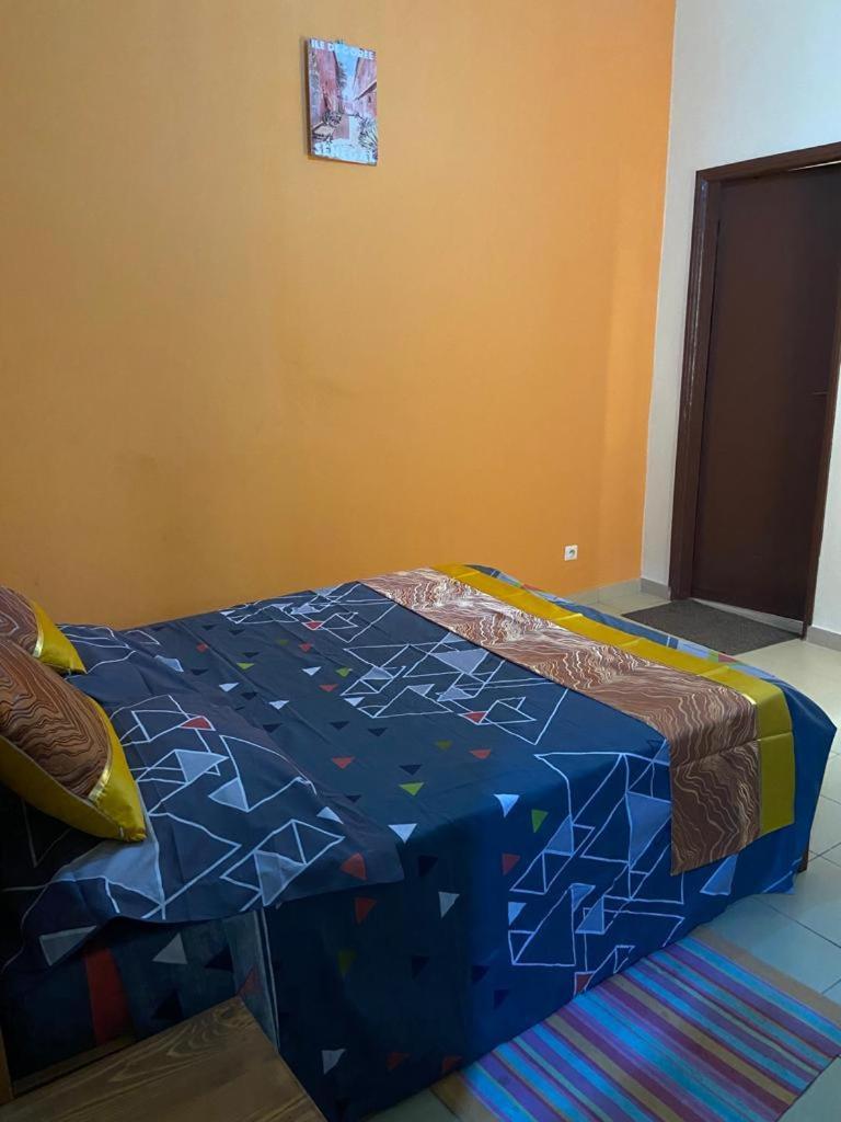 Appartement Spacieux Chez Keur Matou - F2 Dakar Kültér fotó